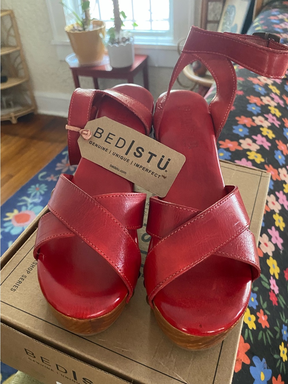 NIB Bed Stu Kaylah Platform Strappy 4” Heel 8.5 Red Dip Dye